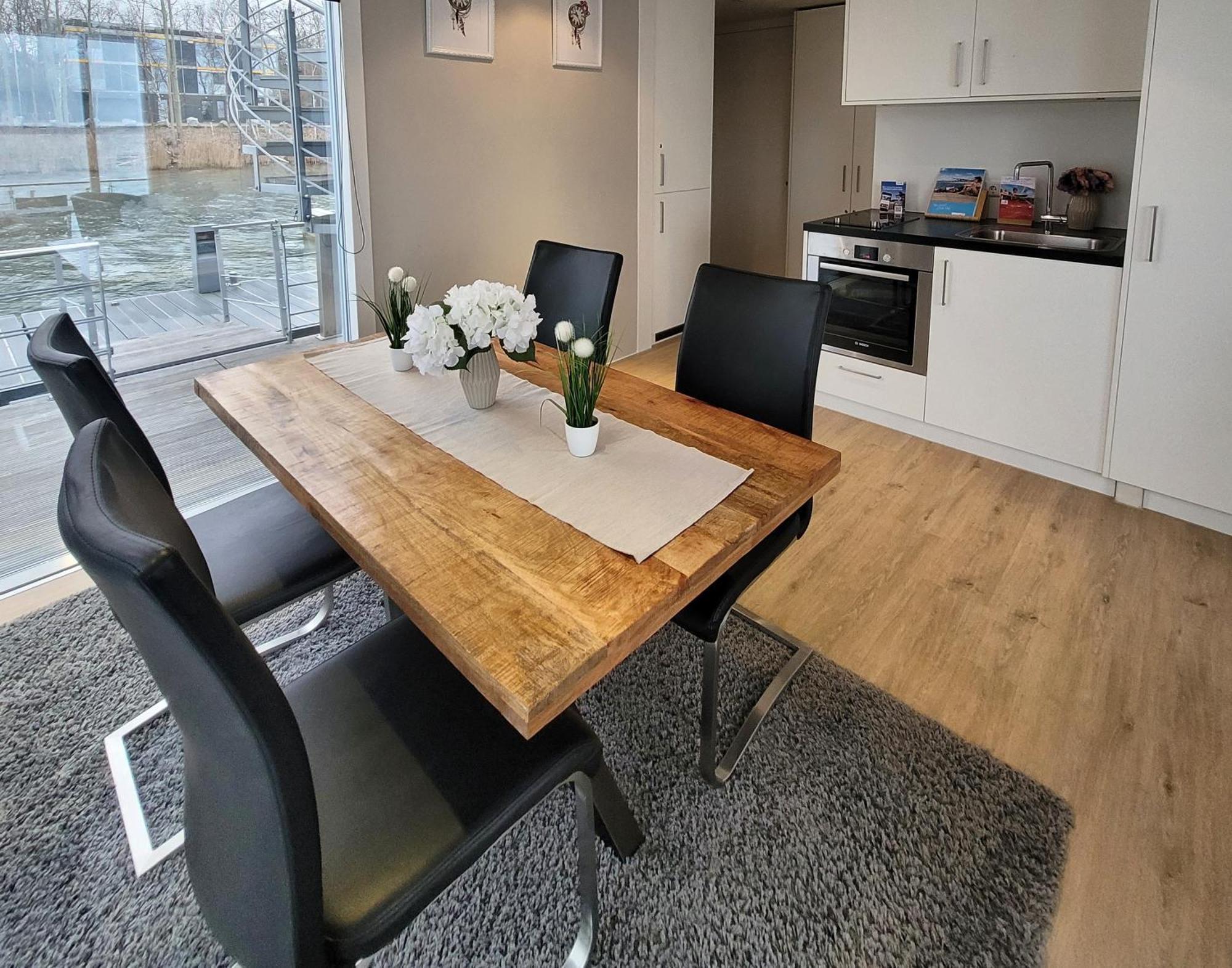 Schwimmende Ferienwohnung Sundowner Elsterheide 외부 사진